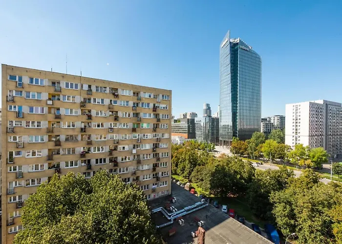 Rondo Onz City View Apartment